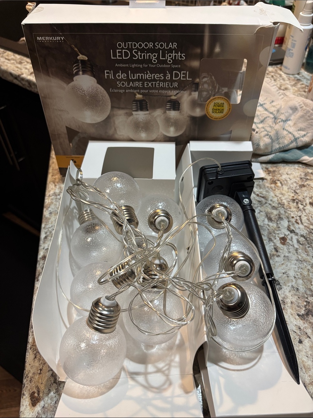 Merkury Outdoor Solar LED String Lights - Clear Globe Bulbs